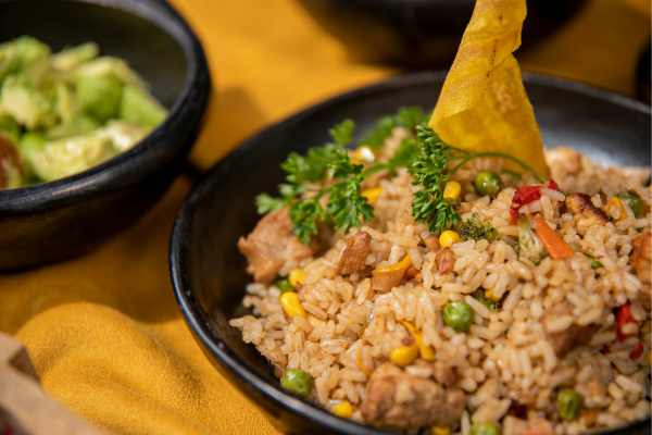Aprenda a fazer arroz de preguiçoso de forma rápida e deliciosa. Receita fácil, com poucos ingredientes e perfeita para o dia a dia. Confira o passo a passo!