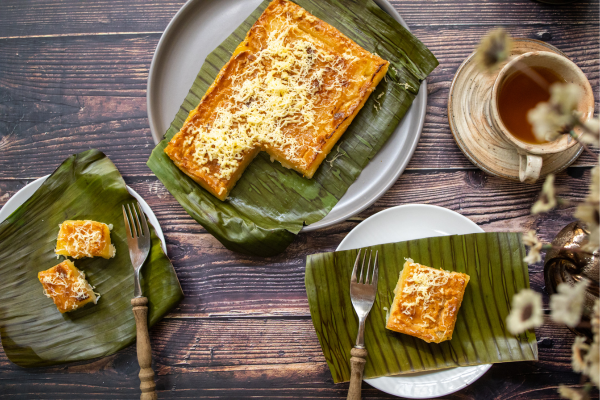 Aprenda como fazer uma deliciosa receita de bolo de aipim, fácil, saborosa e perfeita para qualquer ocasião. Veja o passo a passo completo!